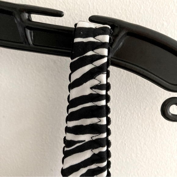 Intimates | New Zebra Pattern Bra - Picture 6 of 15